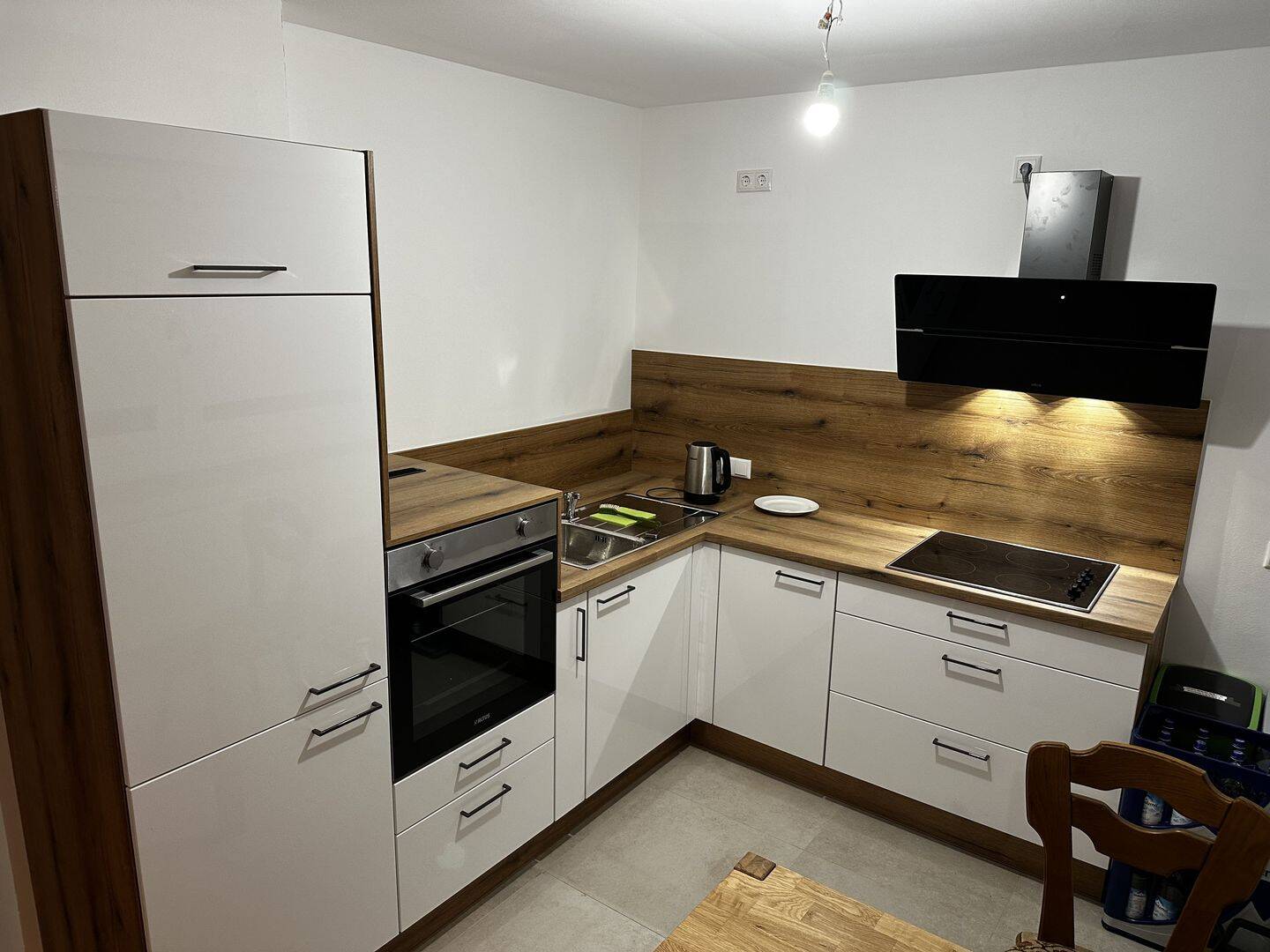 Stilvoll wohnen im Herzen der Burghauser Neustadt – Hochwertig renovierte 2-Zimmer-Wohnung mit Aufzug & großem Balkon, 84489 Burghausen