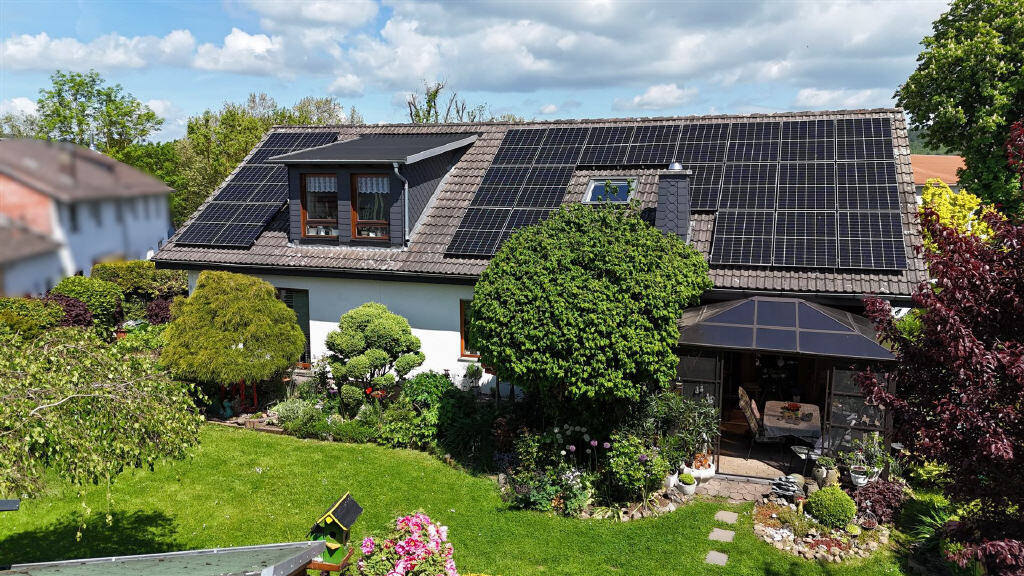 großzügiges und gepflegtes Wohnhaus in Frankenberg (Eder), 35066 Frankenberg (Eder)