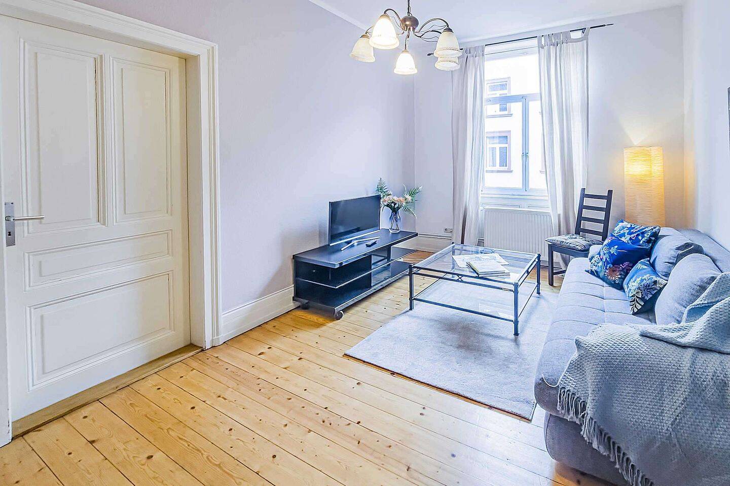 Nette 2-Zimmer-Altbau-Wohnung in ruhiger Lage von Bockenheim, 60487 Frankfurt am Main (Bockenheim Hausen Rödelheim Westend-Süd)