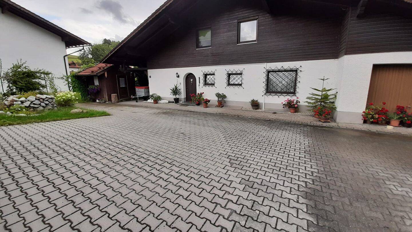 Mehrfamilienhaus in Lohberg, 93470 Lohberg
