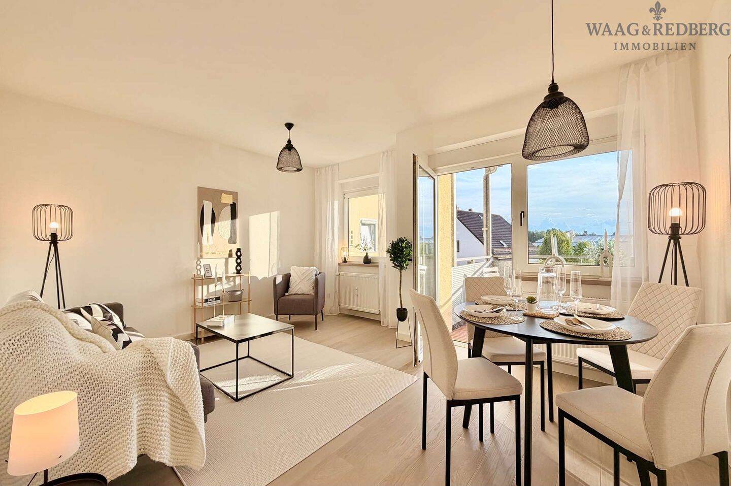 Modern sanierte 3-Zimmer-Wohnung mit großem Balkon!, 92421 Schwandorf
