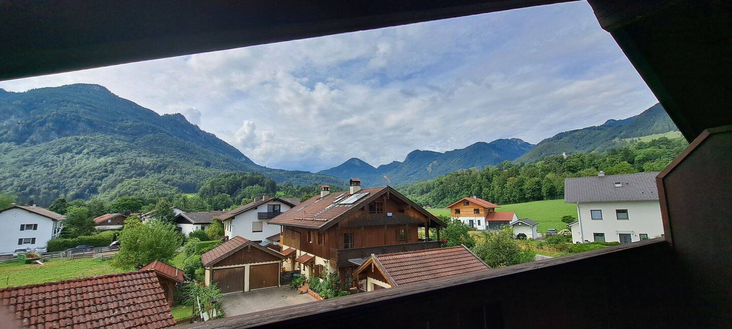 1, 5 Zi. DG Wohnung mit großem Südbalkon, 83098 Brannenburg