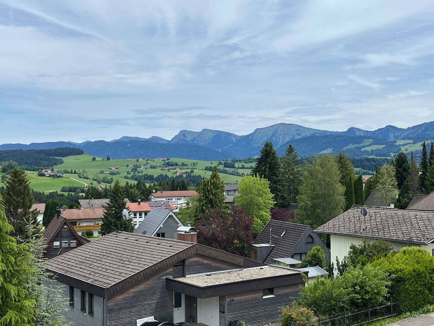 Schönes Apartment in Oberreute im 2. OG mit Balkon, Bergsicht und TG Stellplatz – Aufzug im Haus, 88179 Oberreute