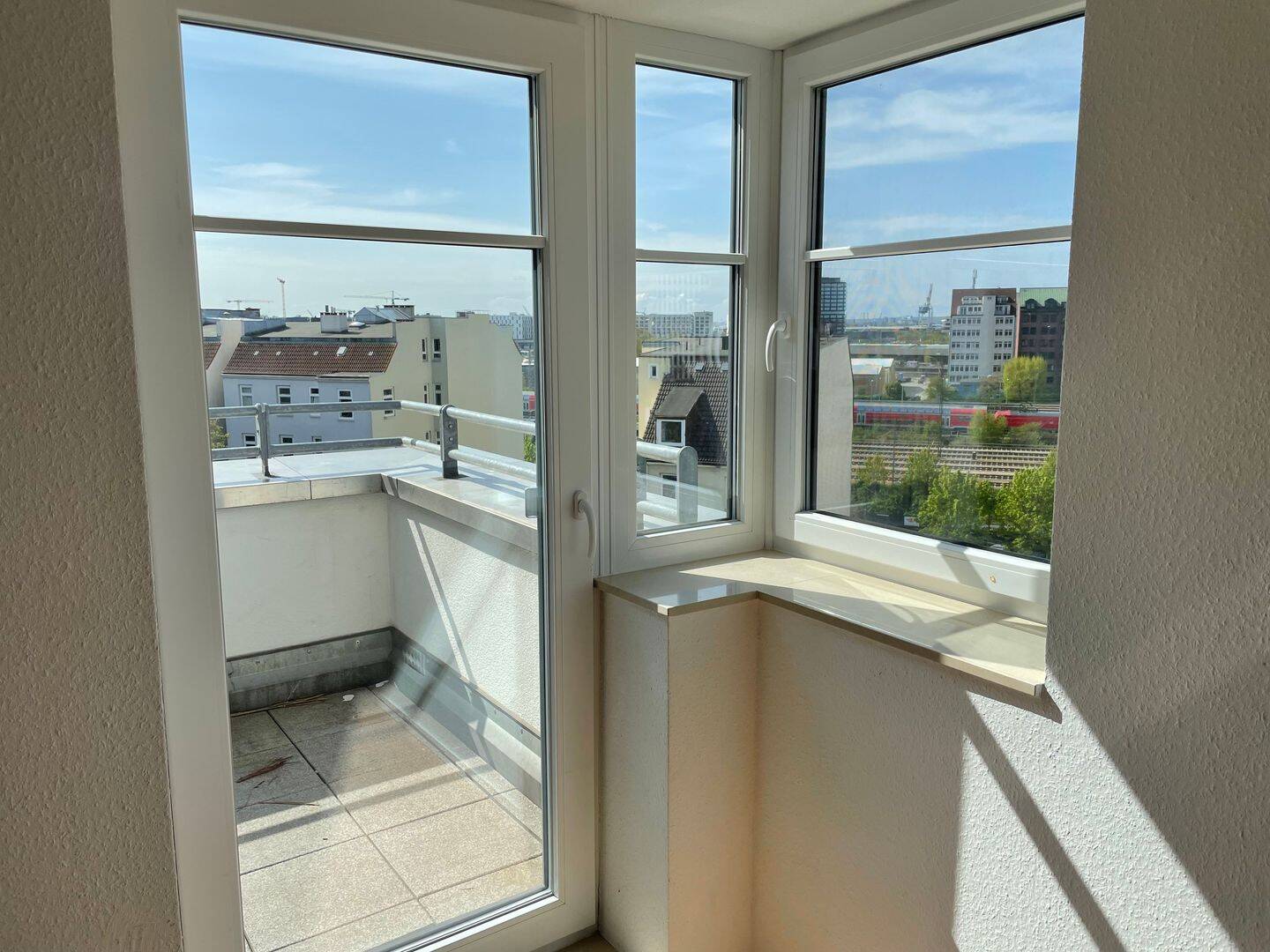 3 Zi. Penthouse Wohnung – Wohnen zwischen HafenCity & Hauptbahnhof, ca. 75m², 1.690 € Kalt, 20097 Hamburg (Mitte Hamm Hammerbrook Sankt Georg)