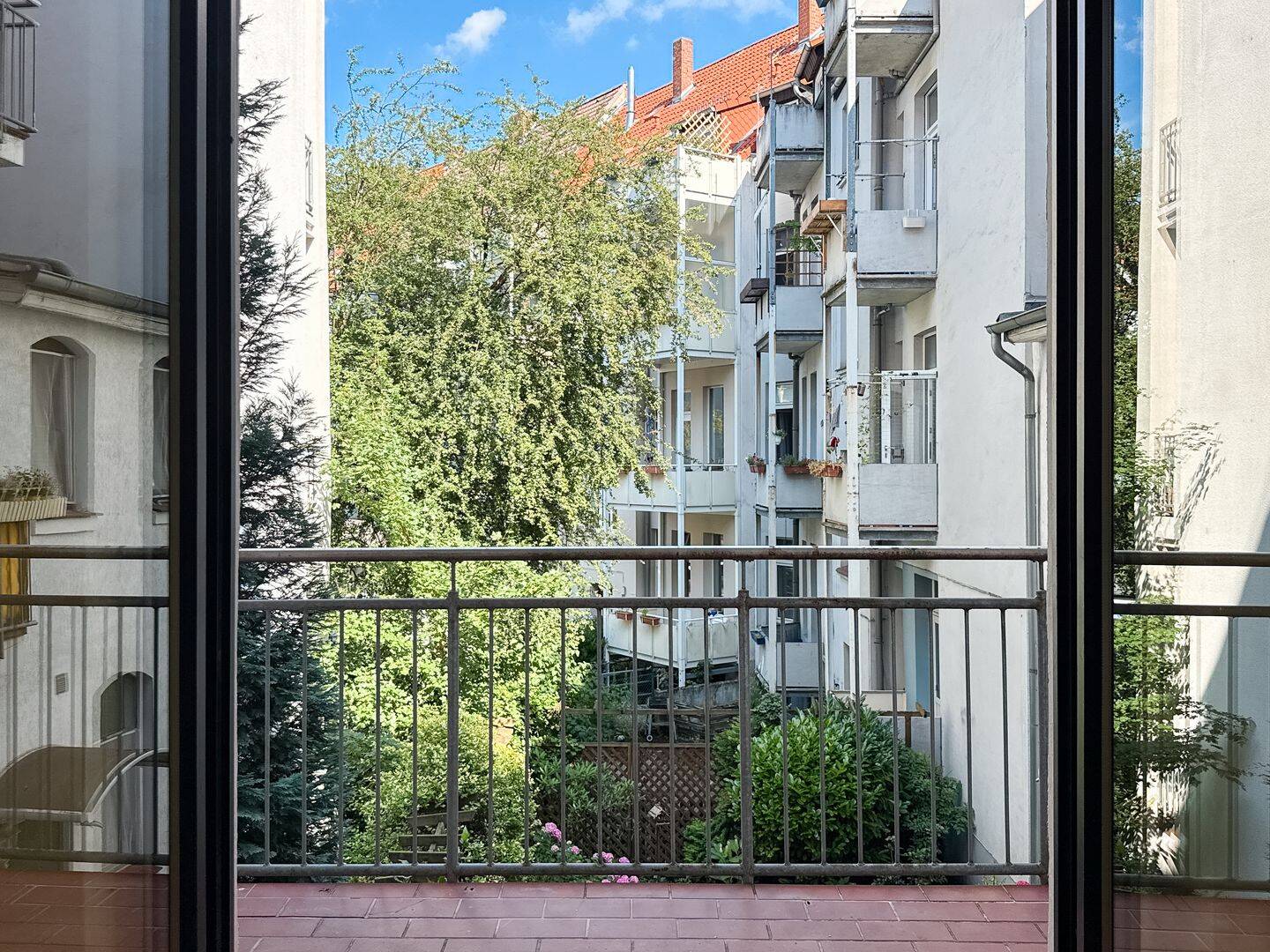 Charmante Eigentumswohnung mit Kamin und Balkon im 1. Obergeschoss, 30177 Hannover