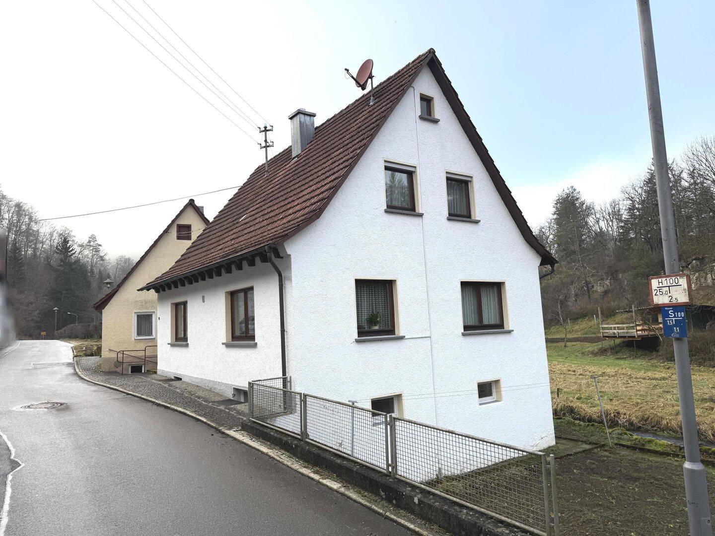 Natur pur: Sanierungsobjekt mit Bach und zusätzlichem Altgebäude, 72488 Sigmaringen