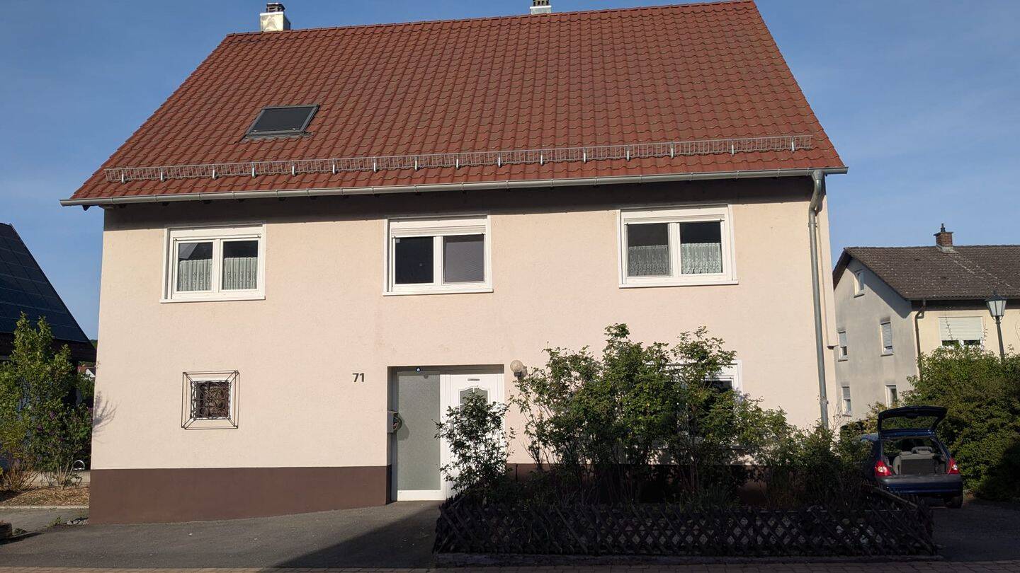 Einfamilienhaus, Carport, Schuppen, Gartenfläche mit Zugang zur Sulzbach!, 74842 Billigheim
