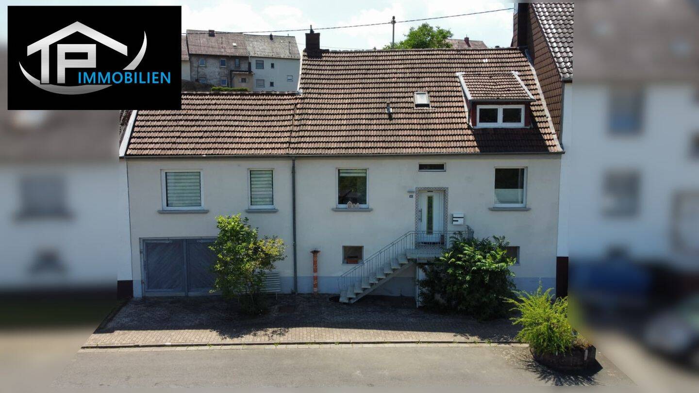 *RESERVIERT* Saniertes Wohnhaus mit moderner Einliegerwohnung, PV-Anlage und großem Garten in Alsweiler, 66646 Marpingen
