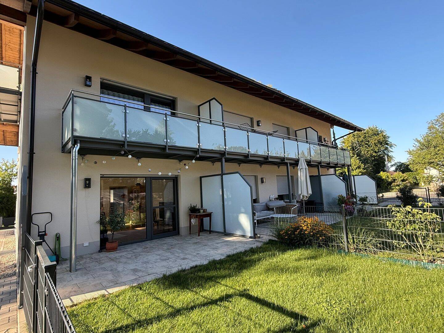 altersgerechte neue Erdgeschosswohnung mit Aufzug, Südterrasse und Garten, 83119 Obing