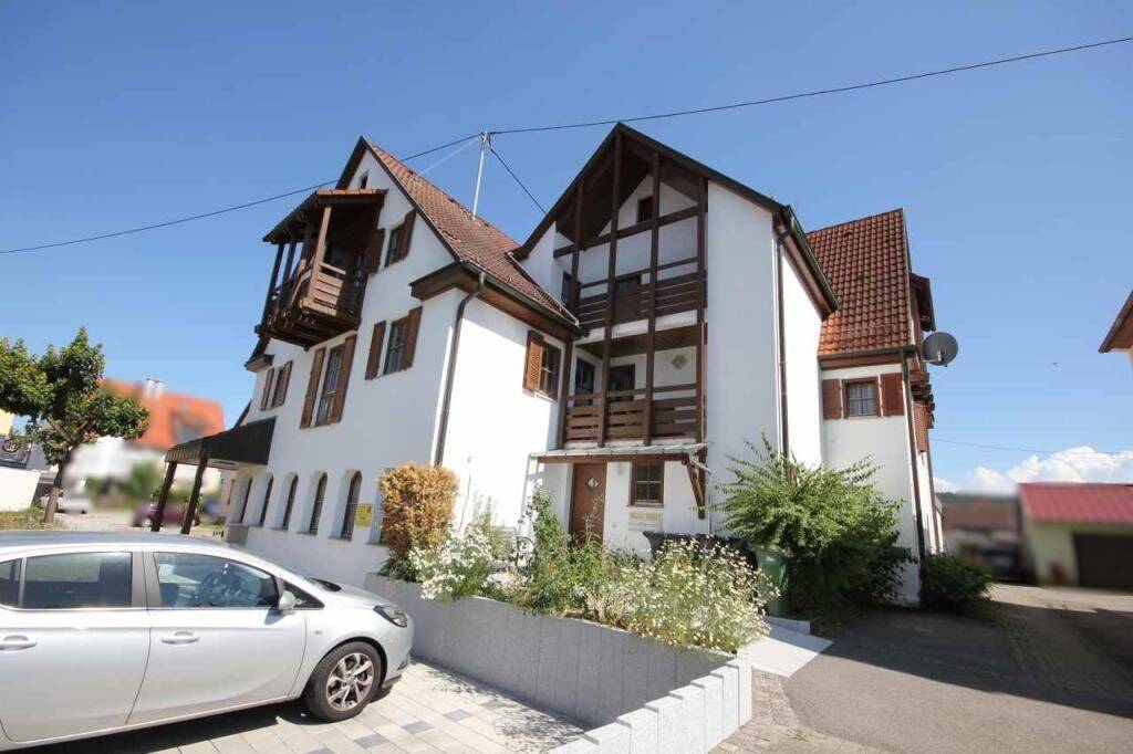 Dachgeschosswohnung mit 2 Balkonen und PKW-Stellplatz, 72108 Rottenburg am Neckar