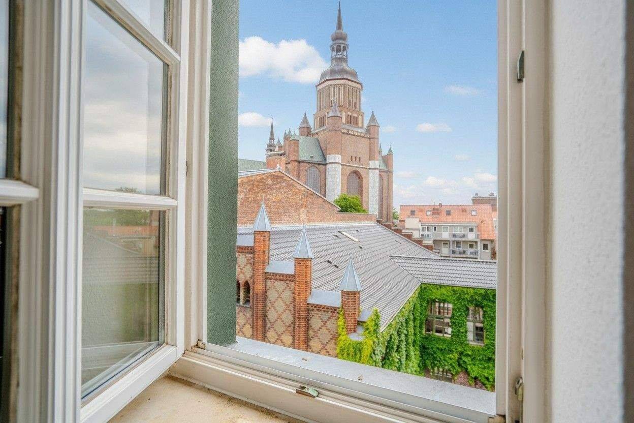 FREIE, HELLE DACHGESCHOSSWOHNUNG – im historischen Altstadtkern –, 18439 Stralsund