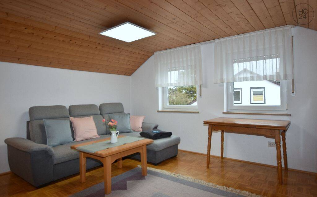 Möblierte 3- Zimmer-Dachgeschosswohnung in Memmingen Steinheim, 87700 Memmingen