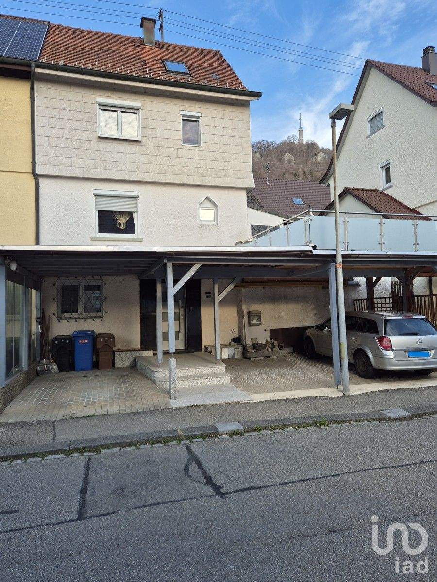 Familienfreundliche Doppelhaushälfte – modernisiert mit Gestaltungspotenzial, 72458 Albstadt