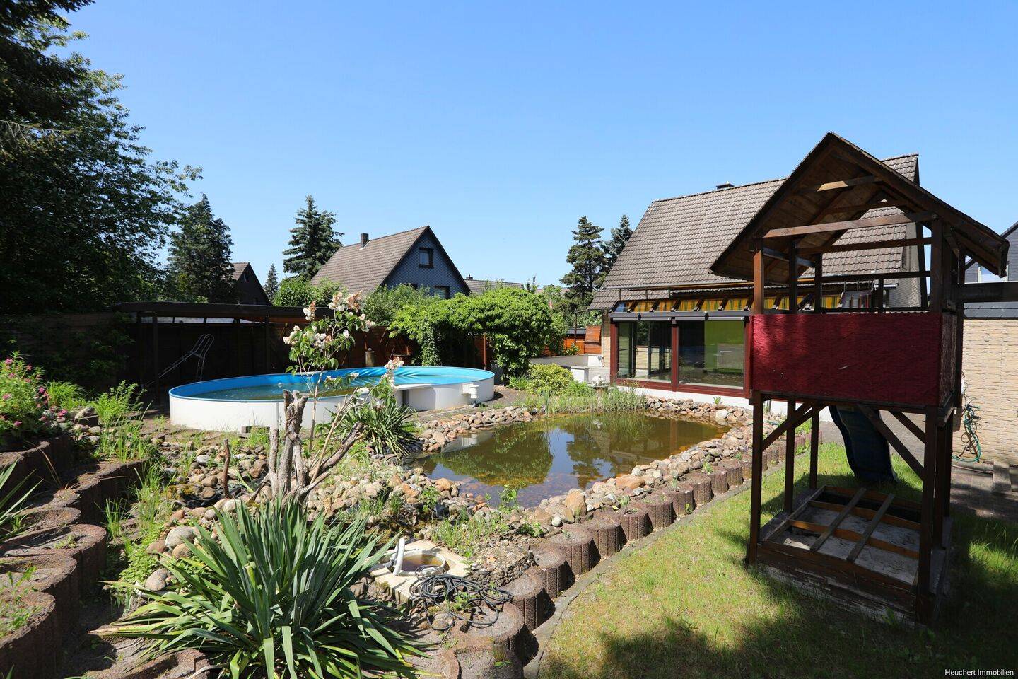 Beeindruckend vielfältig – EFH in Gifhorn-Süd – Wintergarten – Garage – Pool – EBK – Sauna etc., 38518 Gifhorn