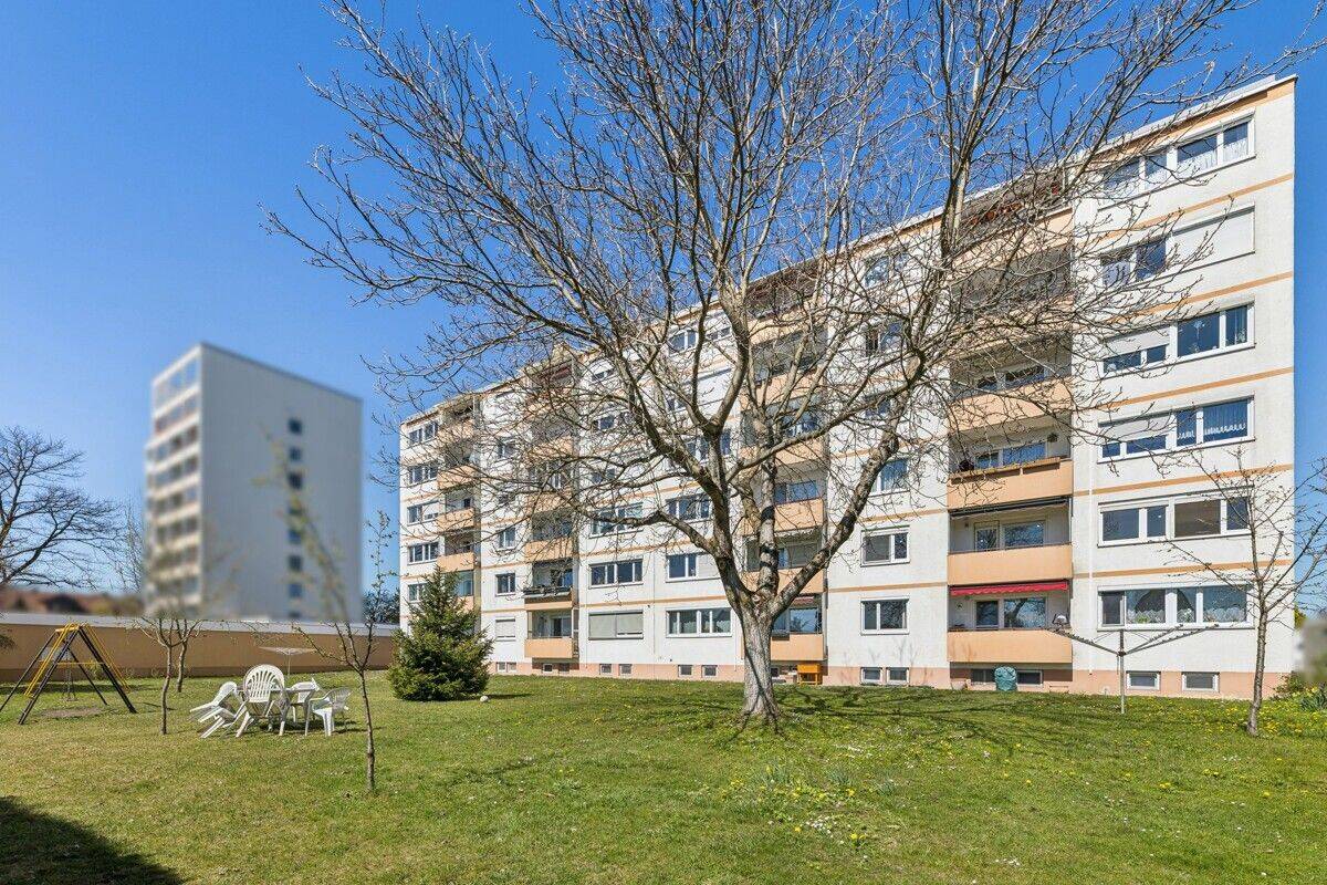 Raum für Familie, Alltag und Homeoffice – 4-Zimmer-Wohnung mit Balkon in Buchloe, 86807 Buchloe