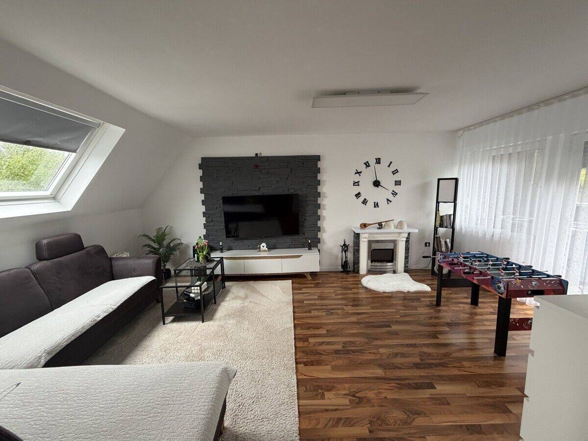 Viel Platz, viele Möglichkeiten – Mehrfamilienhaus mit Charme und Potenzial! Drei Wohneinheiten in ruhiger Lage, 57462 Olpe