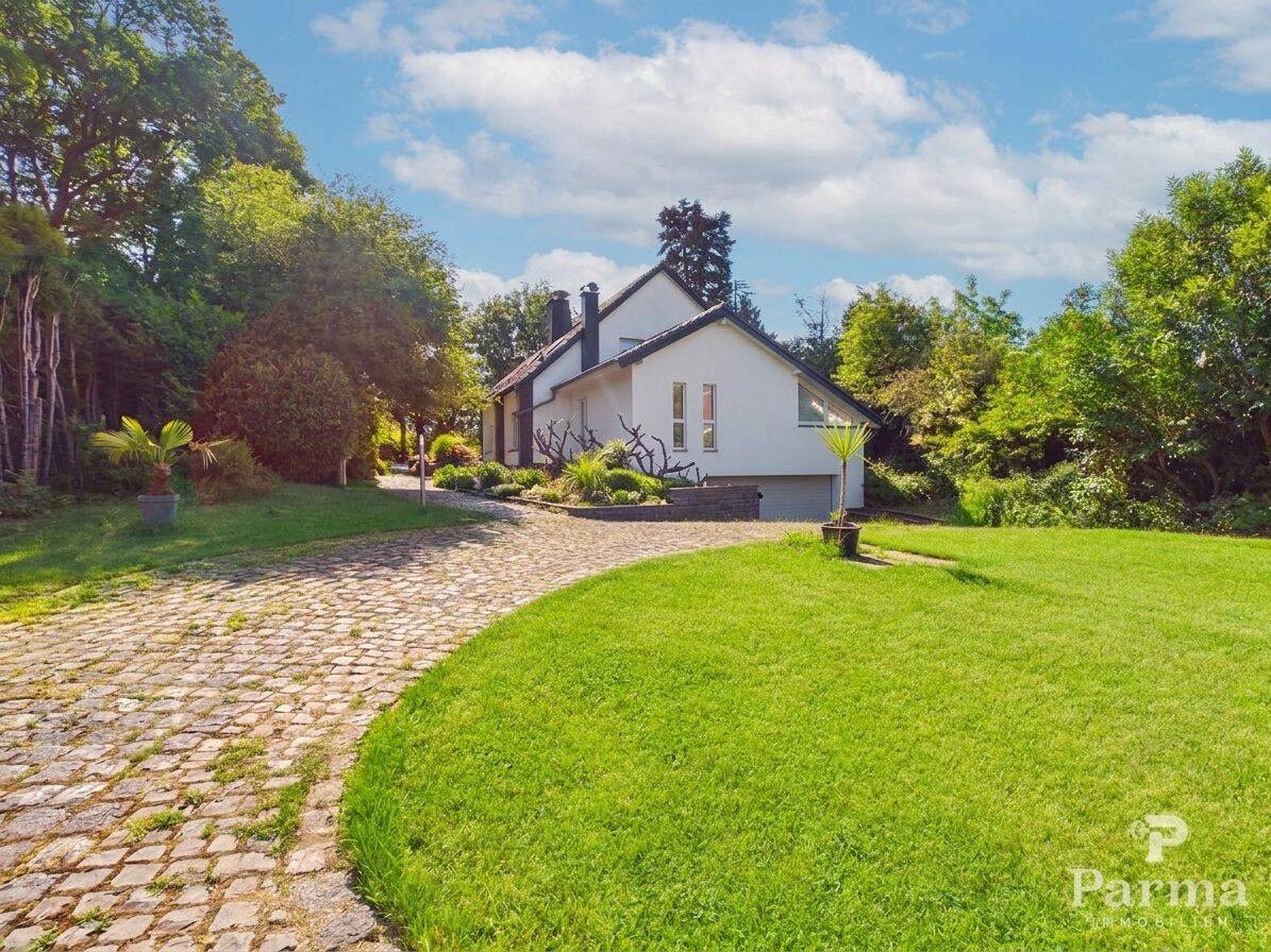 Modernes Einfamilienhaus auf repräsentativem Grundstück in ruhiger Lage von Hürtgenwald-Großhau, 52393 Hürtgenwald