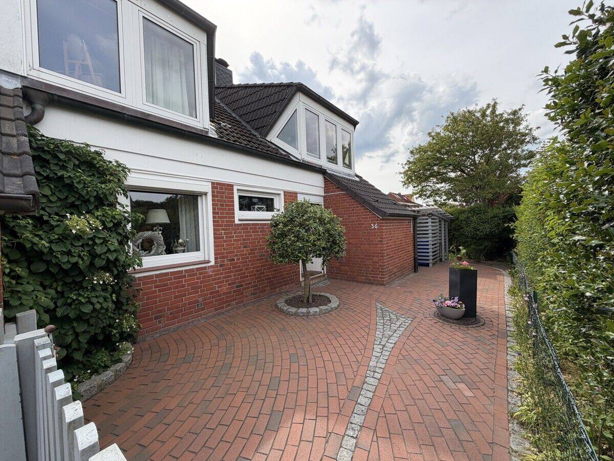 **Modern am Meer** Hochwertiges Reihenendhaus mit tollem Garten in ruhiger Lage von Cuxhaven., 27472 Cuxhaven