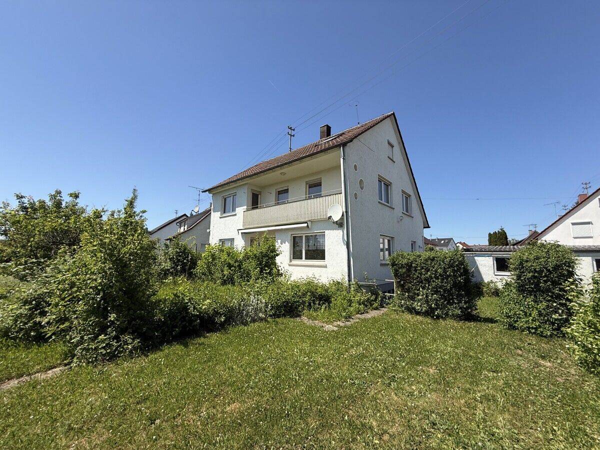 TOLLE FELDRANDLAGE – ZWEIFAMILIENHAUS MIT AUSBAURESERVE, 74078 Heilbronn (Biberach Frankenbach Heilbronn Kirchhausen Neckargartach)