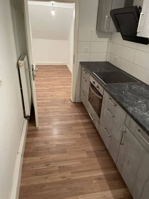 Gepflegte 2,5-Zimmer-Wohnung mit EBK, Gartenbenutzung, Keller, in ruhiger Lage in Göppingen an NR – keine Haustiere, 73033 Göppingen
