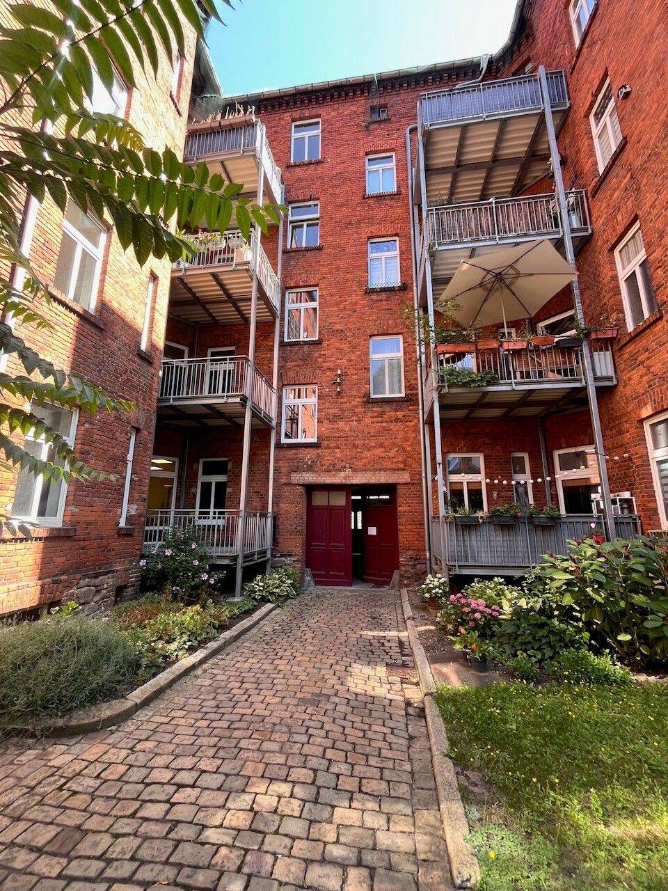 3-Zi-Wohnung mit Holzdielen und Stuck in Magdeburg, 39112 Magdeburg (Leipziger Str. Sudenburg)