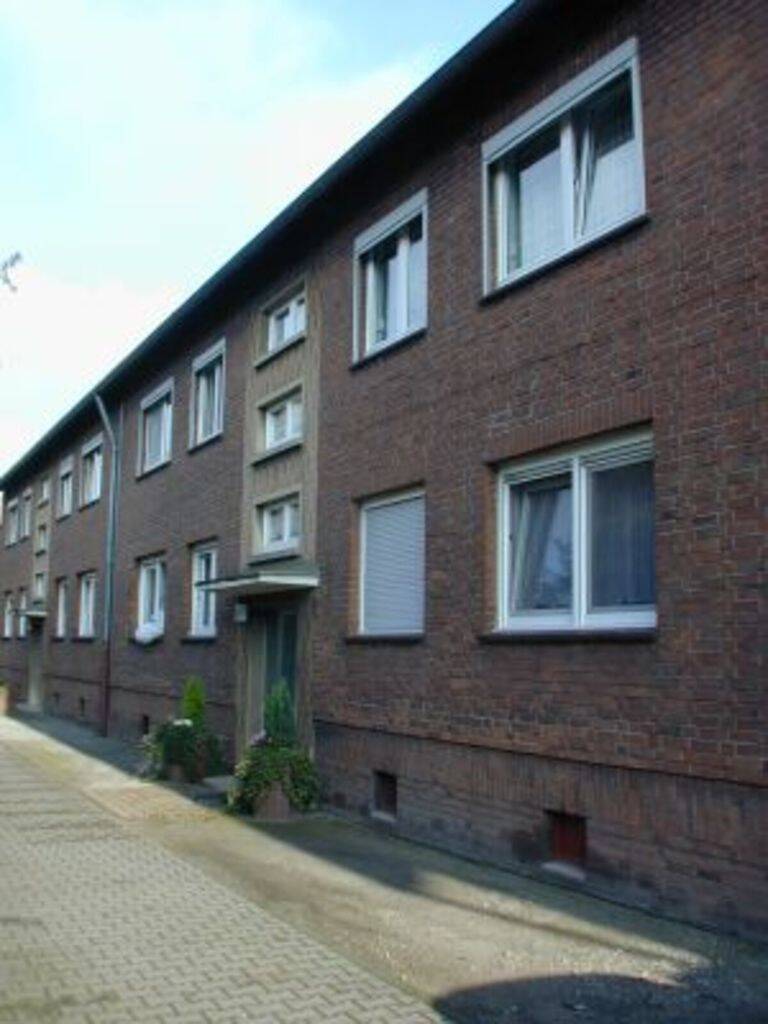 Bei VIVAWEST die Sonnenstrahlen auf dem eigenen Balkon genießen., 47506 Neukirchen-Vluyn