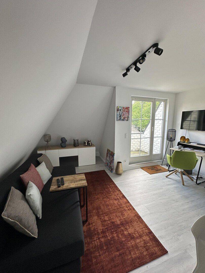 Möblierte hochwertige 1-Zimmer-Wohnung mit moderner Ausstattung in ruhiger Lage, Hamburg-Farmsen, 22159 Hamburg (Wandsbek Bramfeld Farmsen-Berne Sasel Tonndorf)