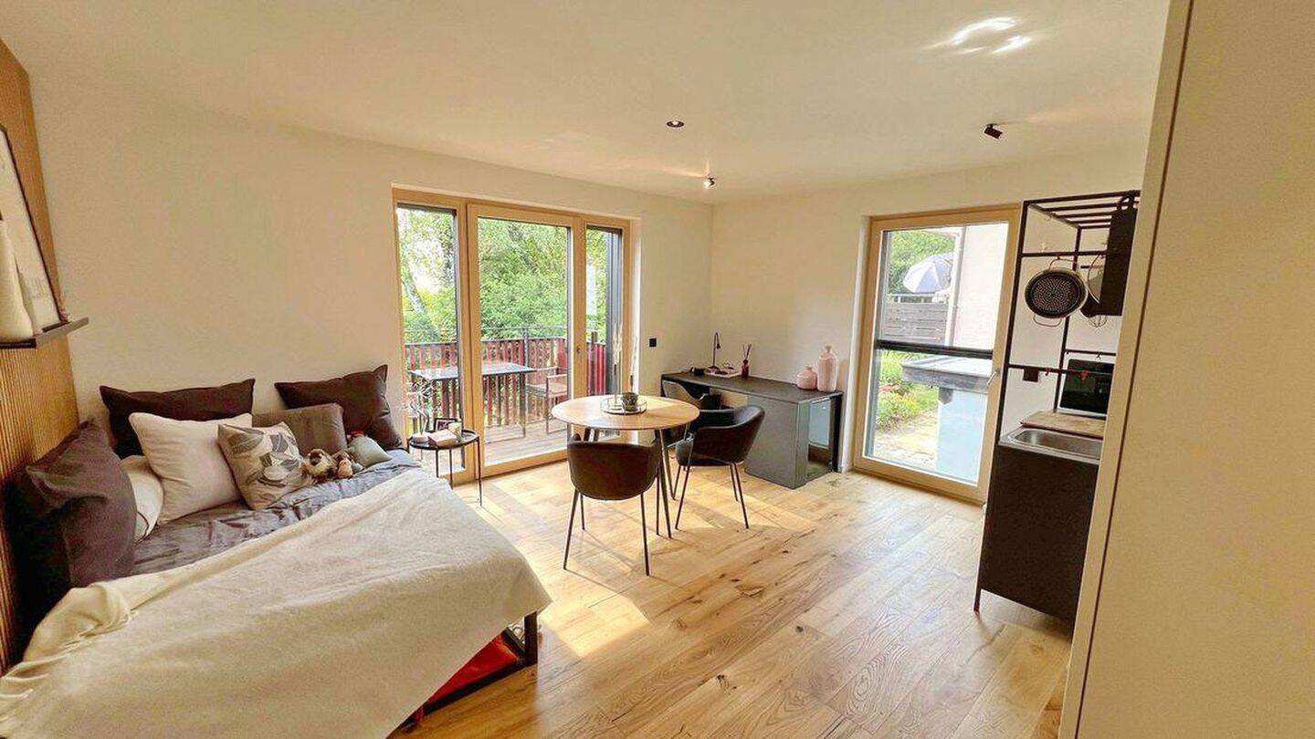 1-Zimmer-WHG komplett ausgestattet, 1-room APP comfortably furnished, Munich Westpark, Metro U6, 81377 München (Hadern Sendling-Westpark)