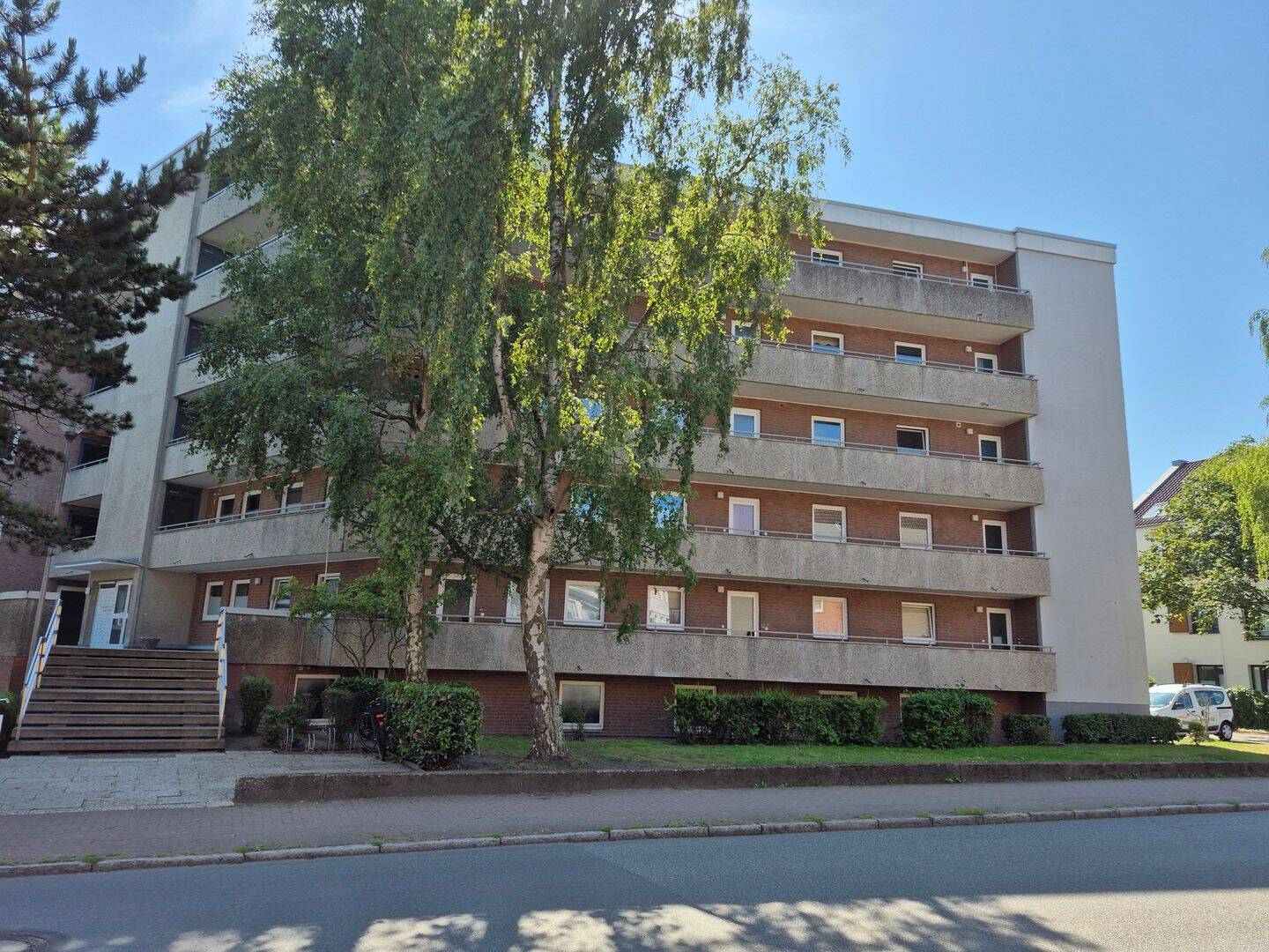 Nähe Markt u Zentrum :- Sonnige 3,5 Zi. ETW – 95m2- Balkon- Garage-, 23611 Bad Schwartau
