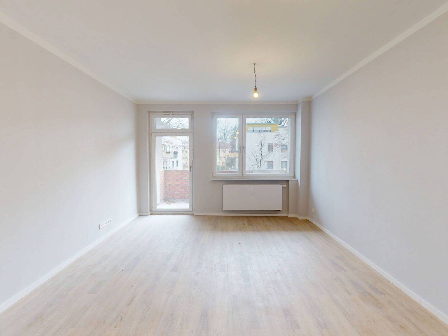 Vollständig renovierte 2-Zimmer-Wohnung mit BALKON, saniertem Bad und moderner EBK, 12203 Berlin (Steglitz-Zehlendorf Lichterfelde)
