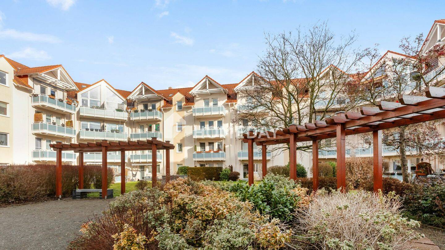 Gepflegte Zwei-Zimmer-Wohnung mit Balkon und Tiefgaragenstellplatz, 4451 Borsdorf