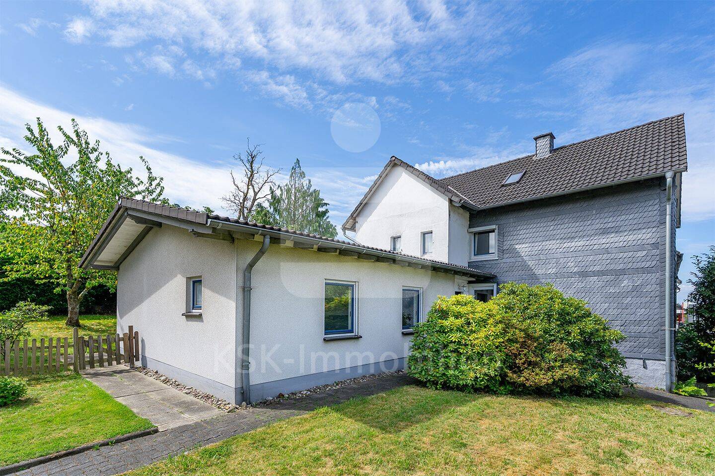 Wohnen mit Charakter – Freistehendes Einfamilienhaus für die ganze Familie!, 51545 Waldbröl