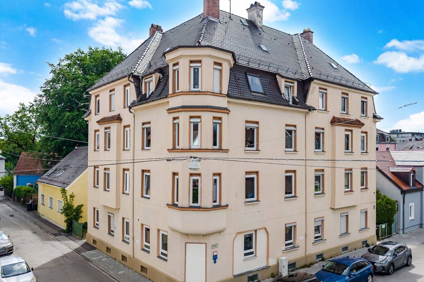 Seltene Investmentchance in Augsburg: Altbau-Mehrfamilienhaus mit massivem Wertsteigerungspotenzial, 86154 Augsburg (Oberhausen)