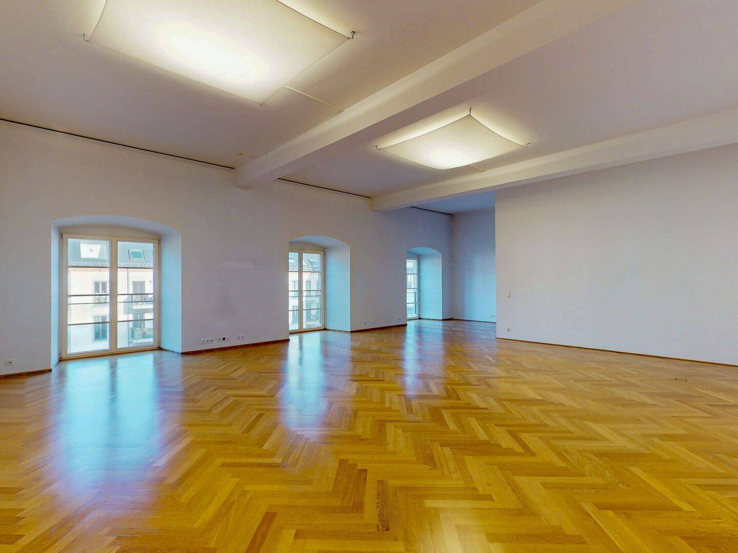 Exklusive 4-Zimmer-Wohnung im denkmalgeschützten Dalberger Hof