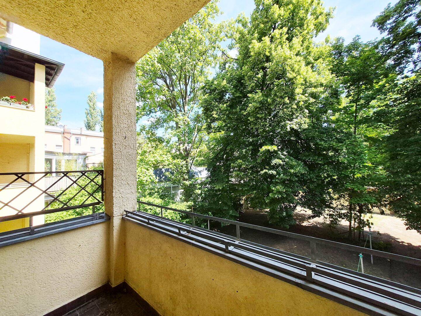 Bezugsfreie 2-Zimmerwohnungen mit Balkon in Berlin-Grünau (provisionsfrei), 12527 Berlin (Treptow-Köpenick Grünau Karolinenhof Schmöckwitz)
