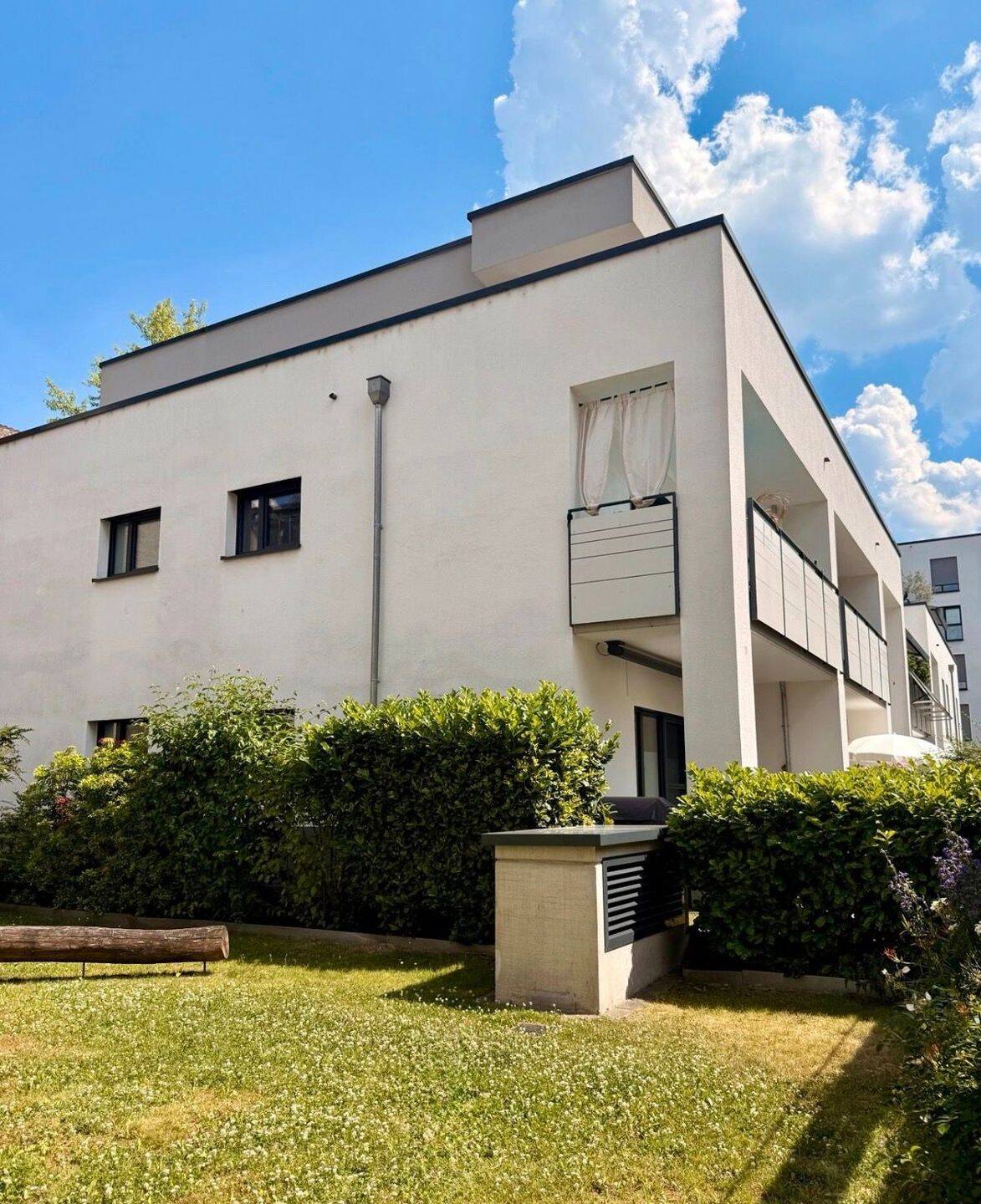 Premium-Wohnen in Darmstadt-Mitte: Lichtdurchflutete 2-Zimmer-Wohnung (Rundum-Sorglos-Paket), 64283 Darmstadt (Darmstadt)
