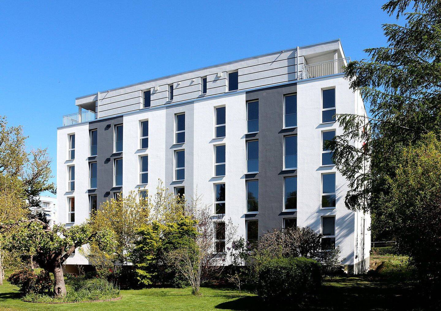 Stilvolle, neuwertige 3-Zimmer-Wohnung in Rostock-Südstadt, 18059 Rostock (Biestow Gartenstadt/Stadtweide Hansaviertel Stadtmitte Südstadt)