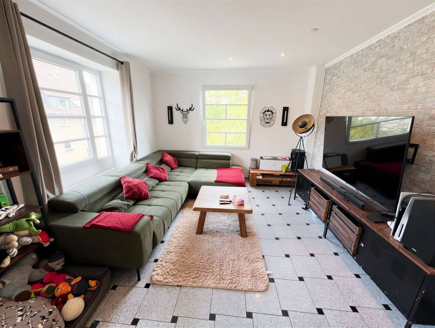 Altbaucharme auf ca. 102 m² – stilvolle 3-Zimmer-Wohnung in Solingen-Wald, 42719 Solingen (Gräfrath Merscheid Solingen-Mitte Wald)
