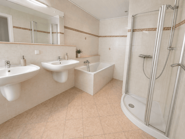 3-Raum-Wohnung im Zentrum von Greiz, 7973 Greiz