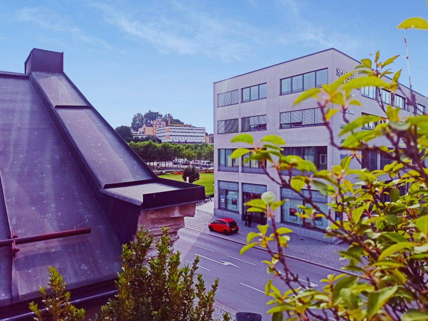 Große 4 Zimmer WHG mit Dachterrasse in bester Lage mit Stellplatz, 94032 Passau (Altstadt Haidenhof-Nord Haidenhof-Süd Innstadt)