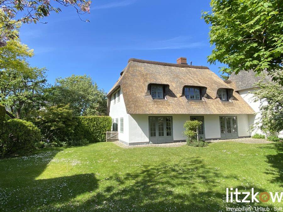 Traumhaus: Architektenhaus unter Reet in Alt-Westerland !, 25980 Sylt