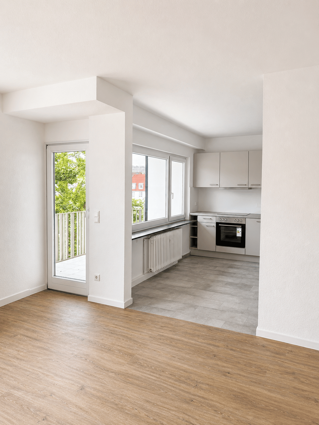 Ideal für 4er-WG – Erstbezug: Moderne 4-Zimmer-Wohnung mit Balkon & Festungsblick, 97070 Würzburg (Altstadt)