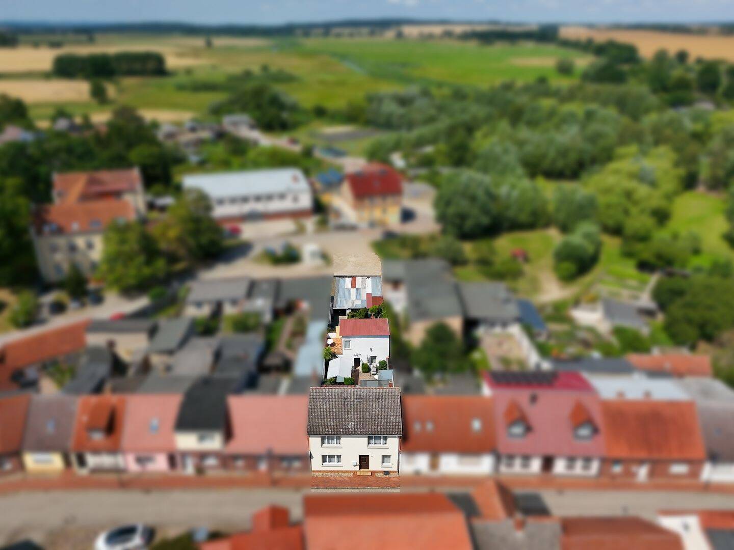 +++Townhouse mit 5 Zimmern + Bungalow + 3 Garagen – mitten im Zentrum von 17154 Neukalen+++, 17154 Neukalen