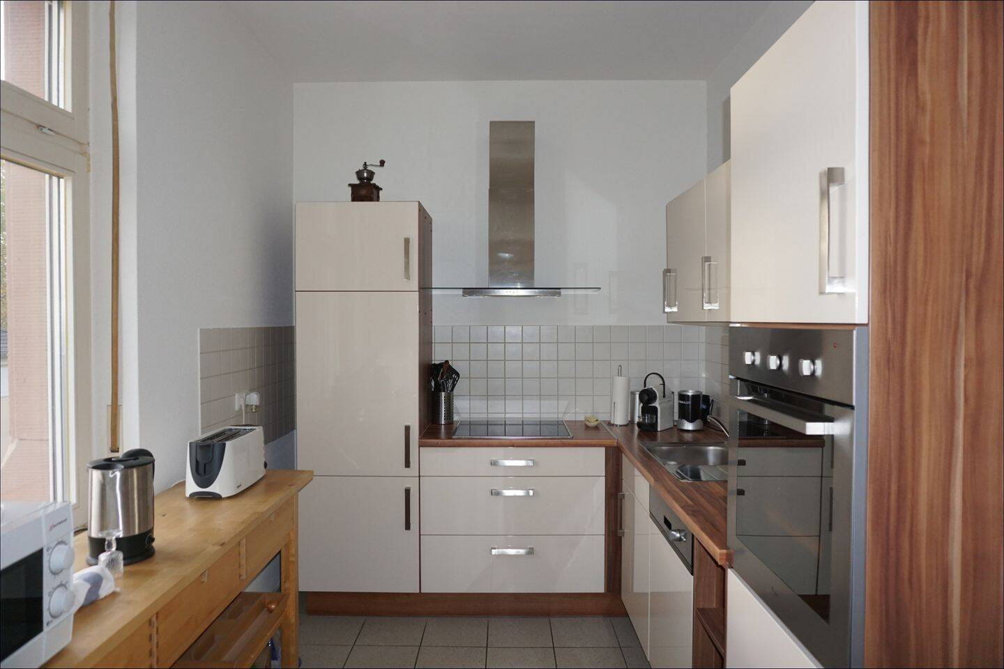 Großzügige 2-Zimmer-Altbauwohnung mit Balkon in denkmalgeschütztem Mehrfamilienhaus, 67063 Ludwigshafen am Rhein (Friesenheim/Nord)