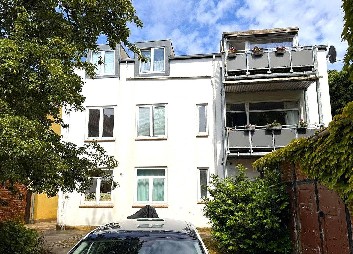 Interessantes Mehrfamilienhaus mit Entwicklungspotenzial, 23701 Eutin