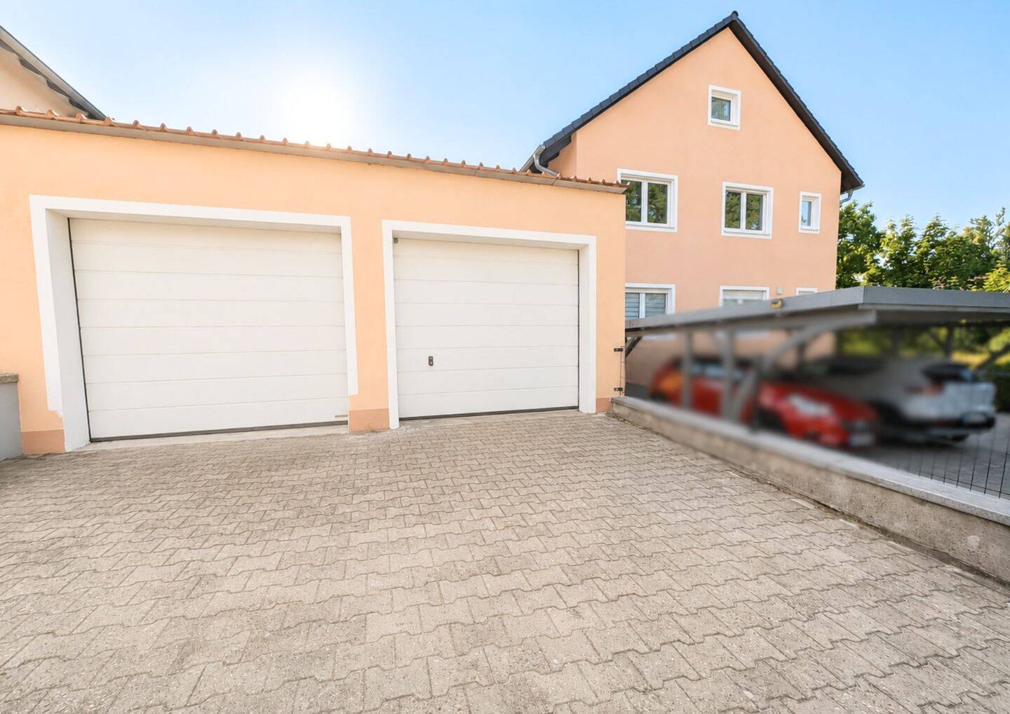 EIN HAUS IM HAUS: KERNSANIERTE 4-ZIMMER-WOHNUNG MIT GROSSEM GARTEN UND VIEL RAUM ZUR ENTFALTUNG, 91322 Gräfenberg