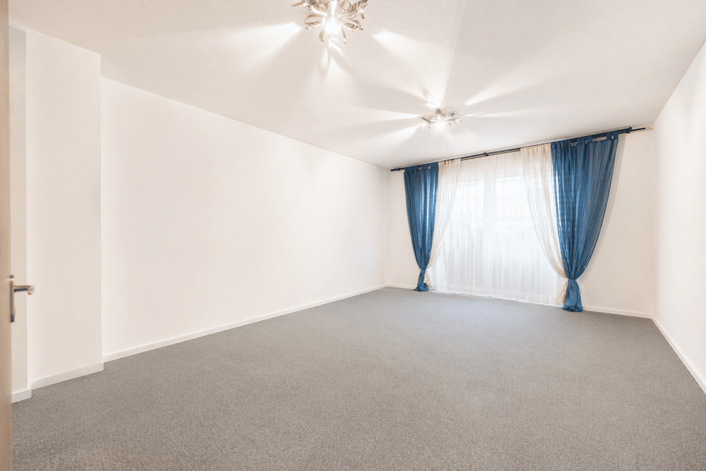 Bezugsfreie 2-Zi.-Whg. mit Balkon, Wintergarten & TG-Stpl. in Gibitzenhof, Nürnberg, 90461 Nürnberg