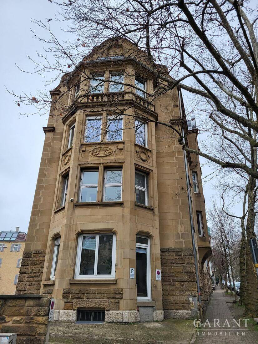 * Charmante 8 Zimmer-Wohnung im Jugendstilhaus mit vielseitiger Nutzungsmöglichkeit *, 70180 Stuttgart (Mitte Süd)