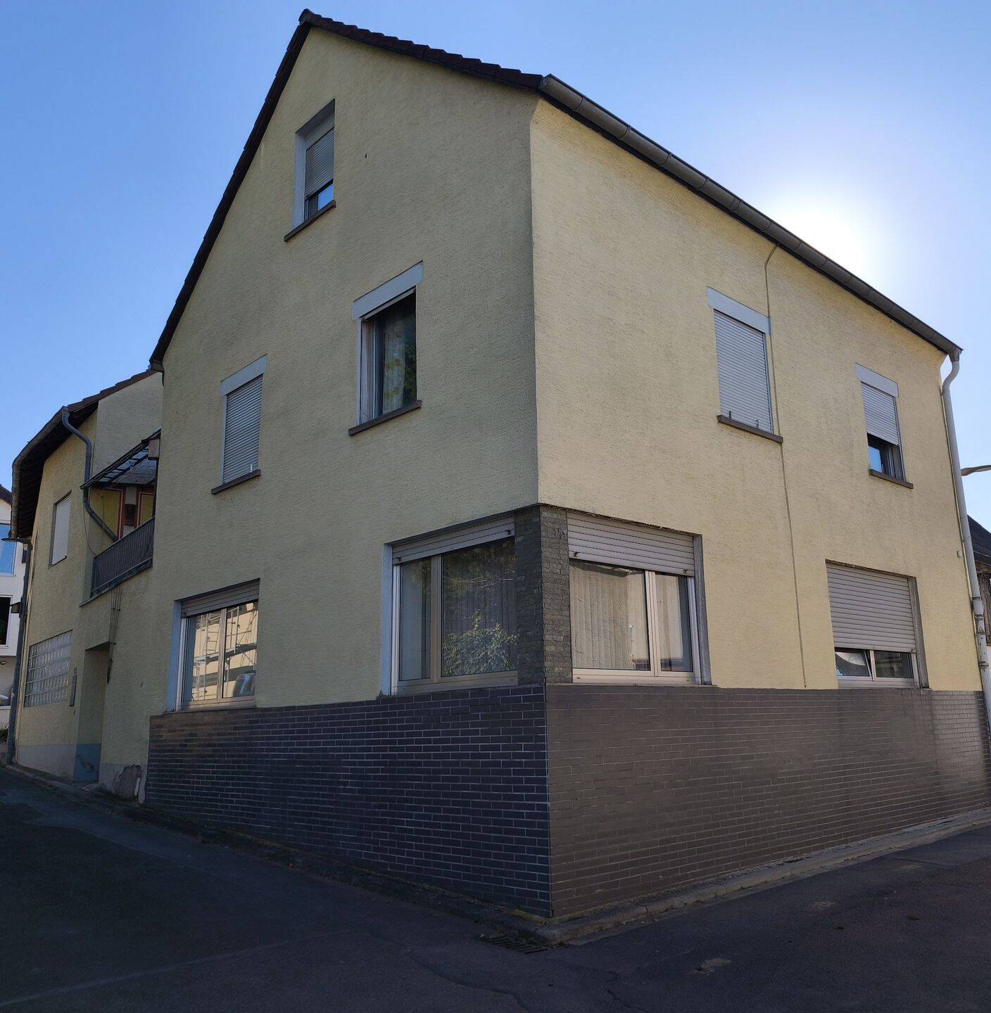 Mehrgenerationenhaus mit Ausbaupotenzial im Ortskern von Horrweiler, 55457 Horrweiler