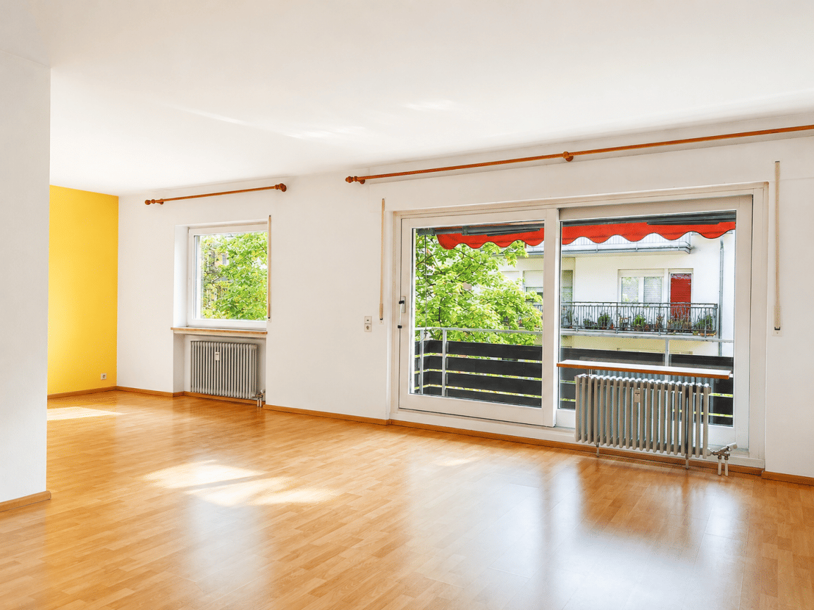 Charmante 2-Zimmer-Wohnung mit Balkon, Garage & separatem WC in Baden-Baden, 76534 Baden-Baden